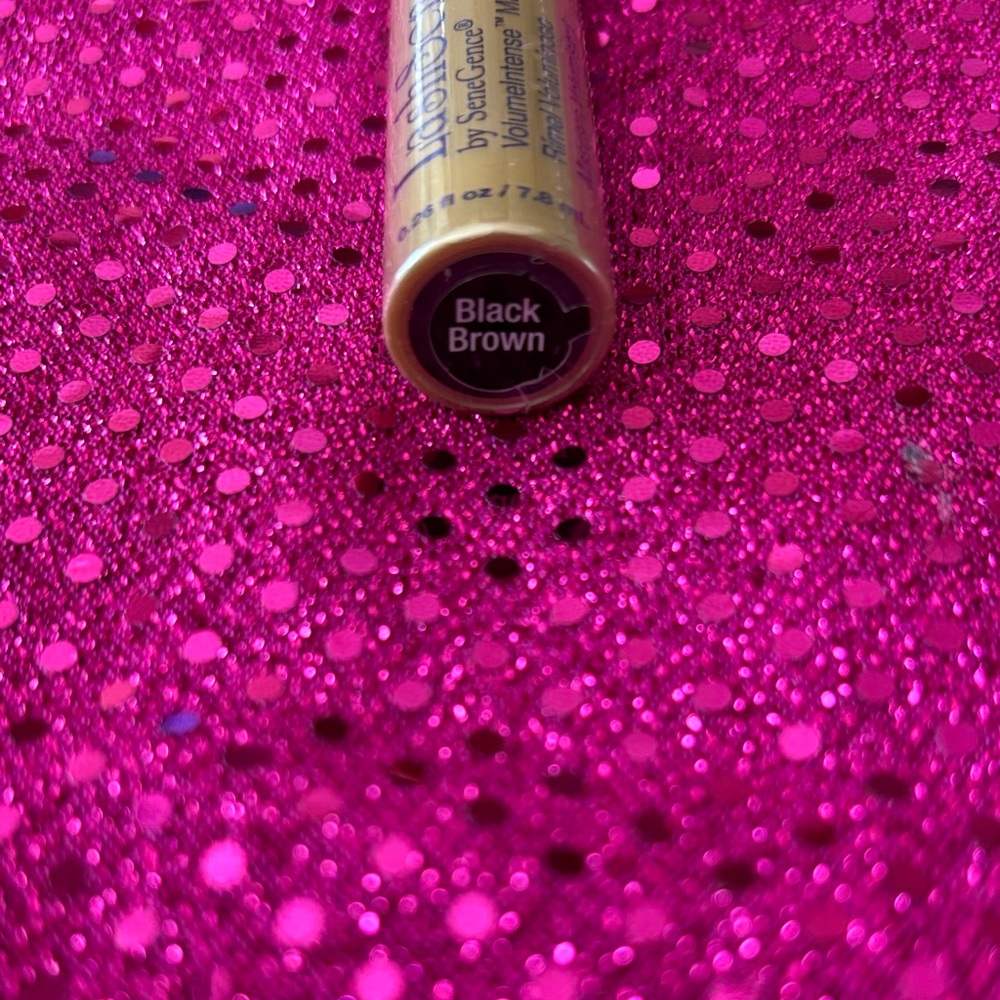 SeneGence LashSense Volumelténse Mascara - Gold Tube - Picture 3 of 4